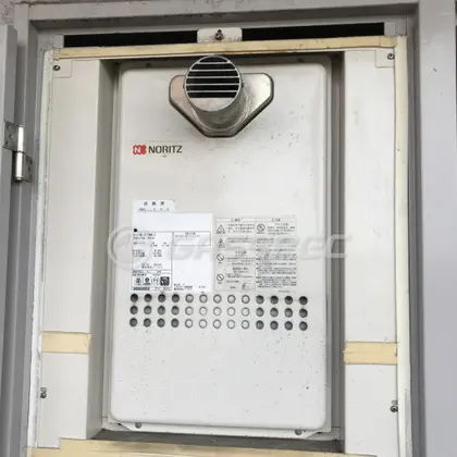 施工前の給湯器（GQ-1627AWX-T）