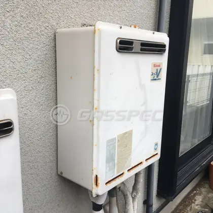 施工前の給湯器（RUF-V2401SAW）