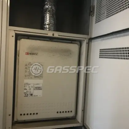 施工前の給湯器（GT-2428AWX-H）