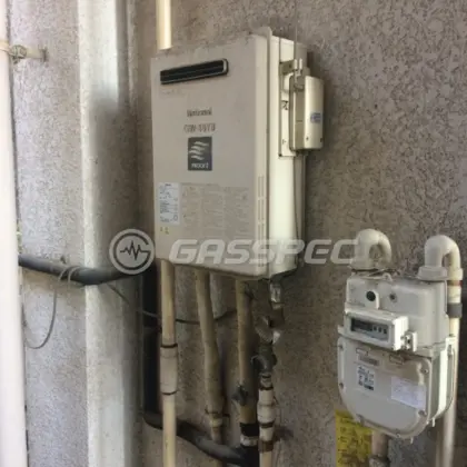 施工前の給湯器（GW-16Y8）