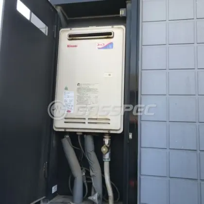 施工前の給湯器（RUF-1616BOX）