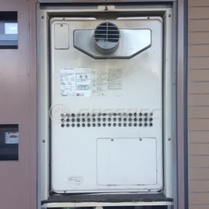 施工前の暖房熱源機（GTH-2413SAWX-T）