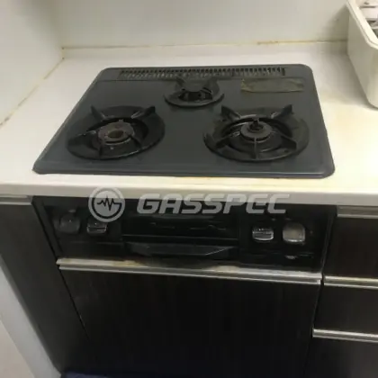 施工前のビルトインガスコンロ（GIC60-3PBH）