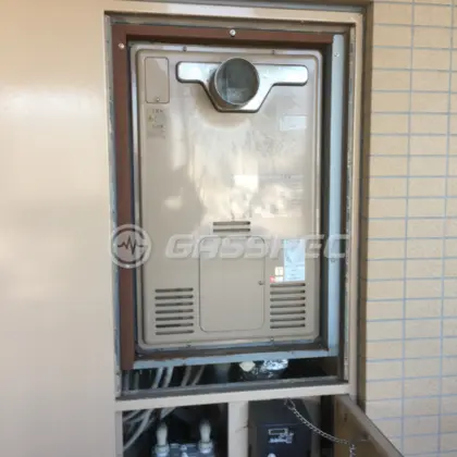 施工前の給湯器（RUFH-2403AT2）