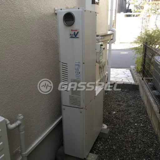 交換前の暖房熱源機（リンナイ RUFH-VS2400SAW2-3）
