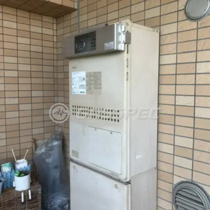 施工前の暖房熱源機（GTH-2413AWXH）