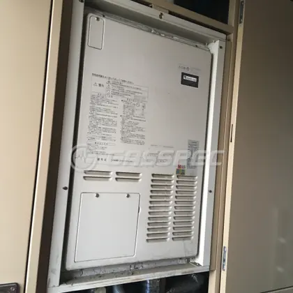 施工前の暖房熱源機（AT-4299ARSAW3Q-H）