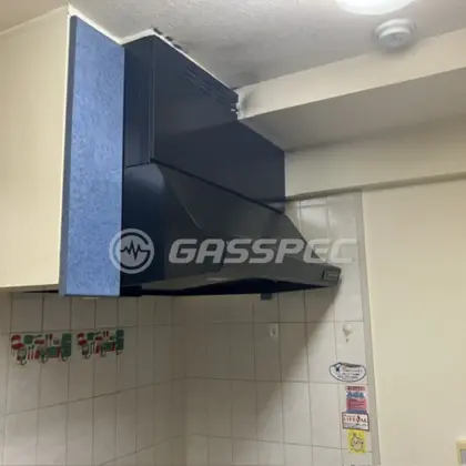 施工前のレンジフード