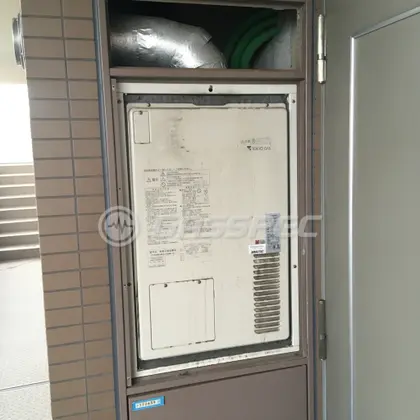 施工前の暖房熱源機（AT4203ARSSW3QU-H）