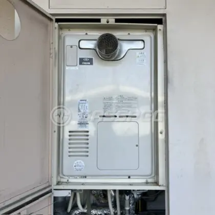 施工前の暖房熱源機（RUFH-V2400SAT2-6）