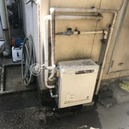 施工前の給湯器（GQ-2437RX）