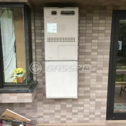 施工前の暖房熱源機（GTH-2413AWXH）