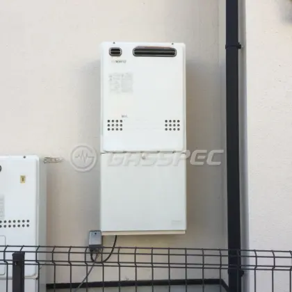 施工前の給湯器