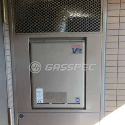 施工前の給湯器（RUF-V2400SAU-1）