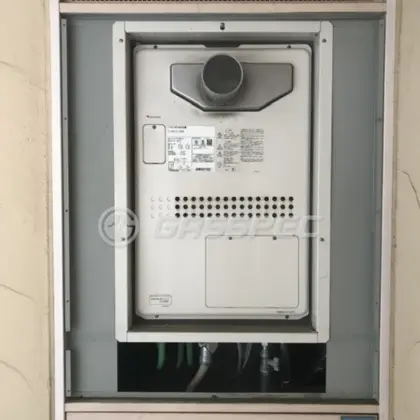 施工前の暖房熱源機（GTH-2417AWX3H-T）