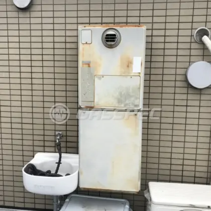 施工前の暖房熱源機（DH-N1607AWADL）