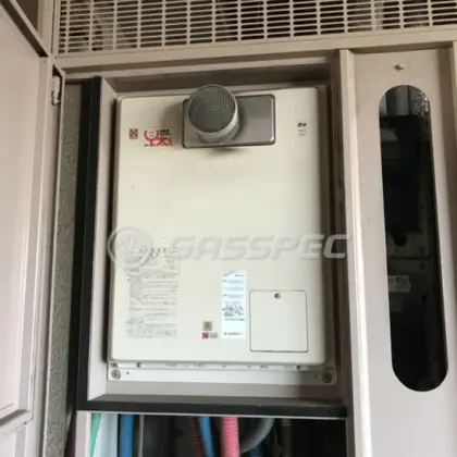 施工前の給湯器（YM2436RTV）