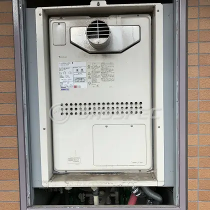 施工前の暖房熱源機（GTH-2413AWXH-T）