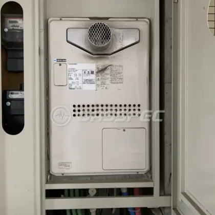 施工前の暖房熱源機（GTH-2434AWX3H-T）