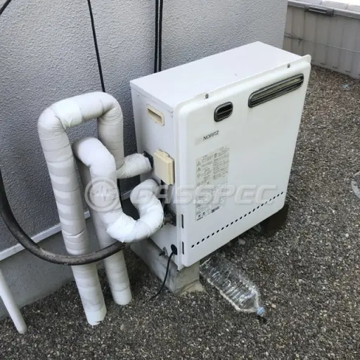 交換前の給湯器（ノーリツ GRQ-2027SAX）