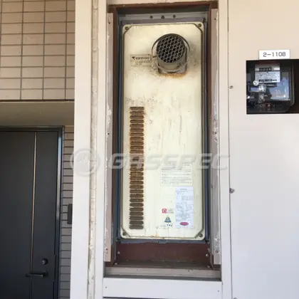 施工前の給湯器（OURB-1601DA-T）