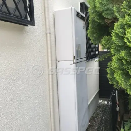 施工前の給湯器（RUF-V2401SAW）