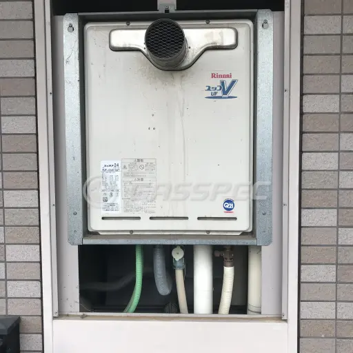 交換前の給湯器（リンナイ RUF-V2401SAT）
