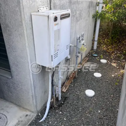 施工前の給湯器（GT-2422SSAWX）