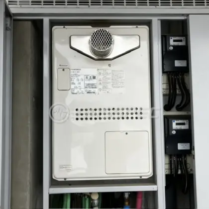 施工前の暖房熱源機（GTH-2434AWX3H-T）