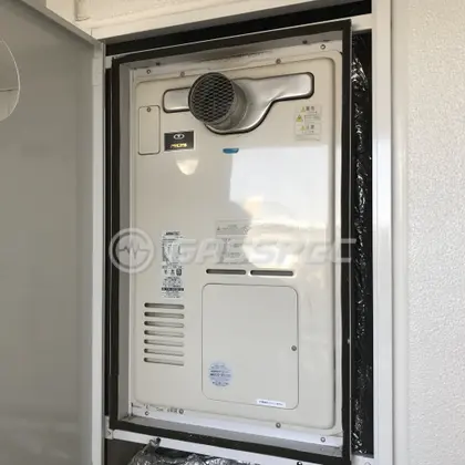 施工前の暖房熱源機（RUFH-V2400SAT2-6）