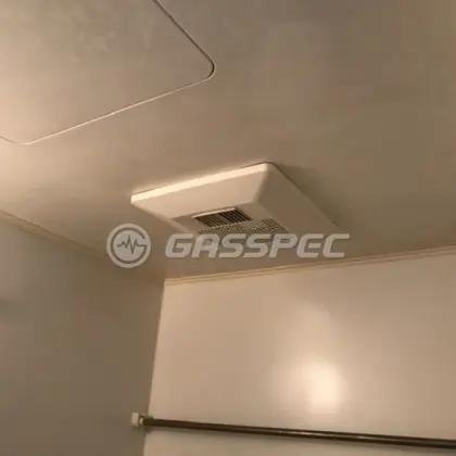 施工前の浴室乾燥機（TYK210）