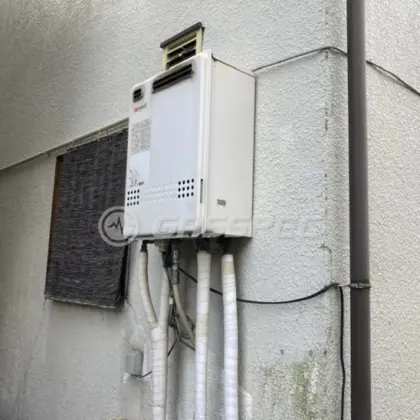 施工前の給湯器