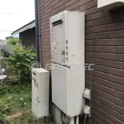 施工前の給湯器（GT-C2452AW）
