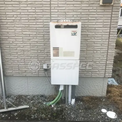 施工前の暖房熱源機（RUFH-VD2400AW2-3）