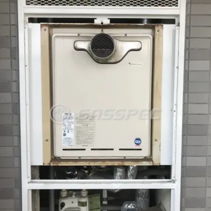 施工前の給湯器（KG-A820RFTD-R/RUF-A2003SAT-S）