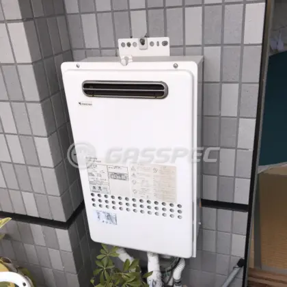 施工前の給湯器（GQ-1612W）