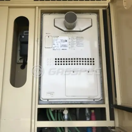 施工前の暖房熱源機（GTH-2417AWX3H-T）