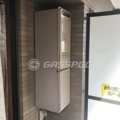 施工前の給湯器（GT-1603SAW）