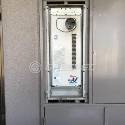 施工前の給湯器（RUF-VS1615SAT-80）