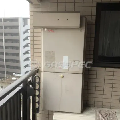 施工前の給湯器（YM2436RNV）