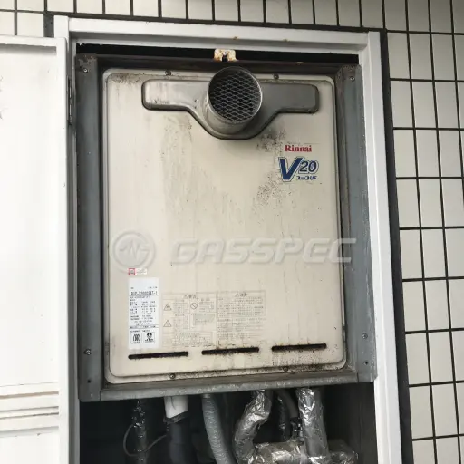 交換前の給湯器