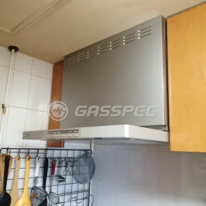 施工前のレンジフード（XGR-REC-AP602SV）
