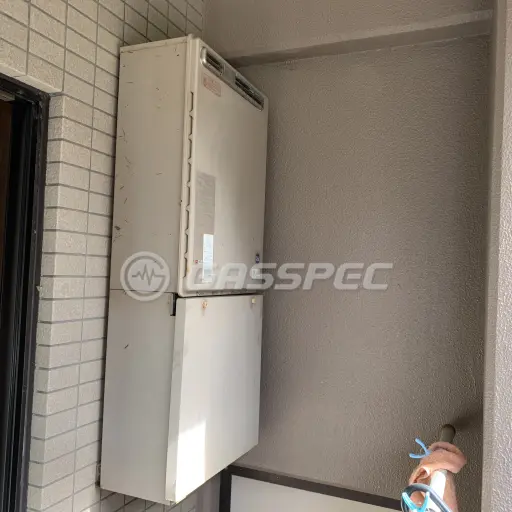 交換前の給湯器（リンナイ OURB-2450SAQ）