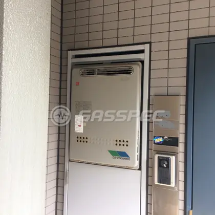 施工前の給湯器（GT-2000AWX）