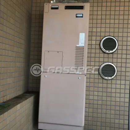 施工前の暖房熱源機（AT-4200ARSAW3Q-56）