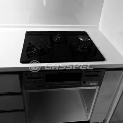 施工前のビルトインガスコンロ（RB31AM2B1R-VL）
