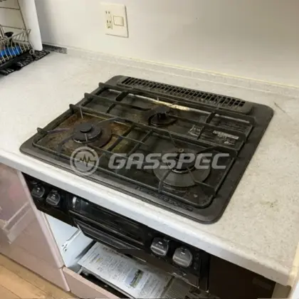 施工前のビルトインガスコンロ（PKD-DR351F）
