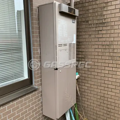 施工前の暖房熱源機（AT-4299ARSAW3Q-F）