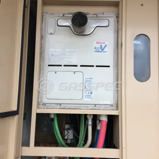 交換前の暖房熱源機（リンナイ RUFH-VD2401SAT2-3）