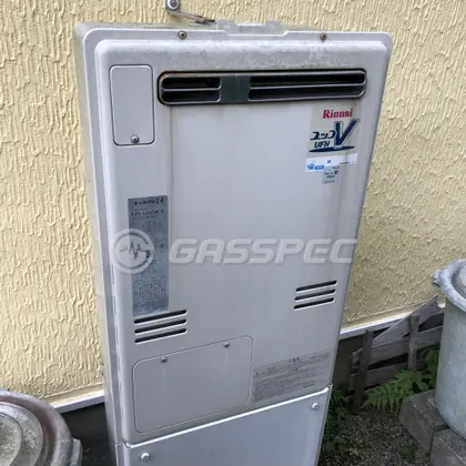 施工前の暖房熱源機（RUFH-V2403AW(B)）